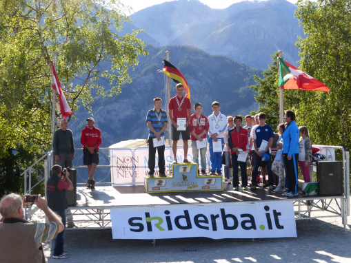 Siegerehrung Grasski-Juniorenweltmeisterschaft in San Sicario